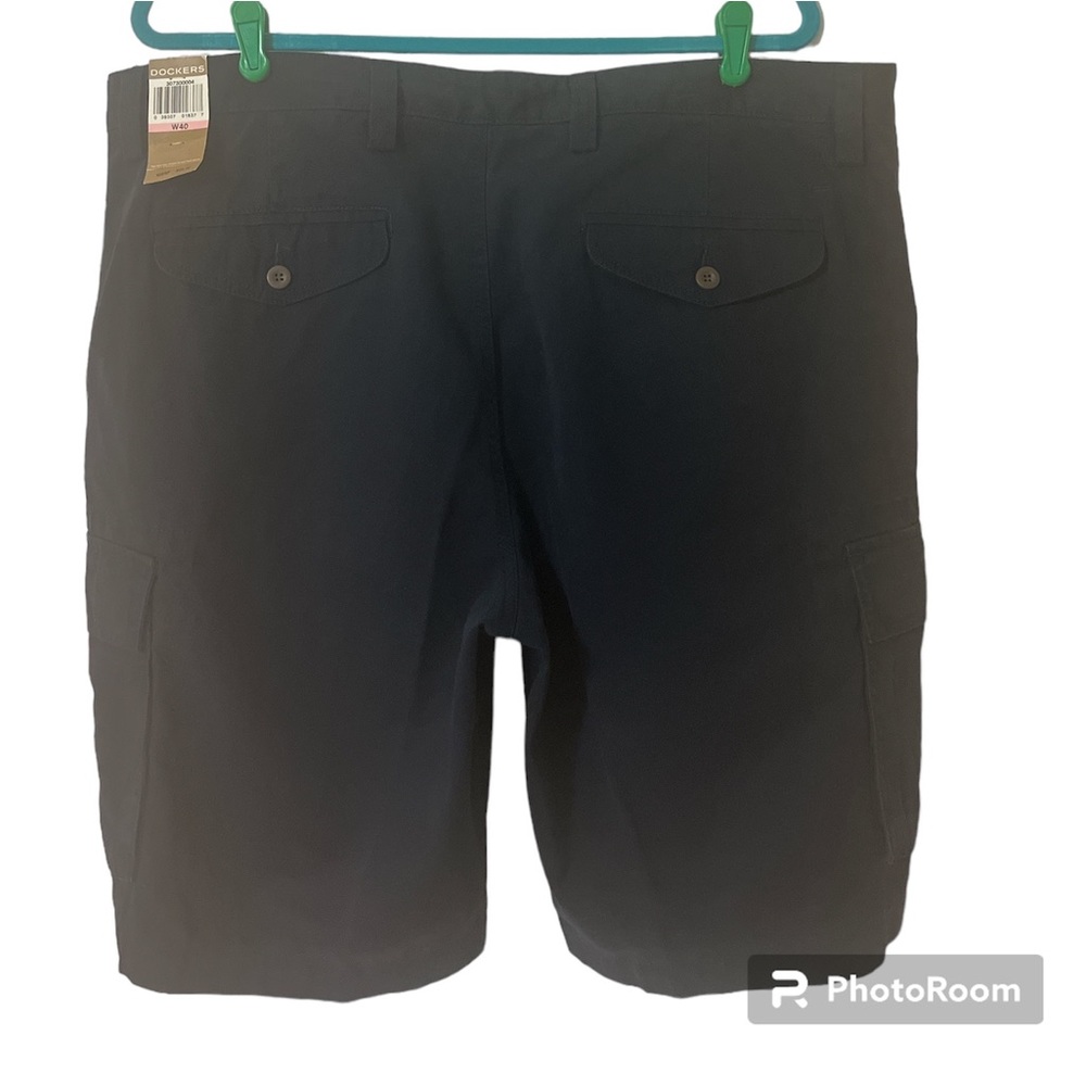 Dockers men’s 40” waist NWT. Navy blue cargo shorts. Smoke free home. - Picture 2 of 8